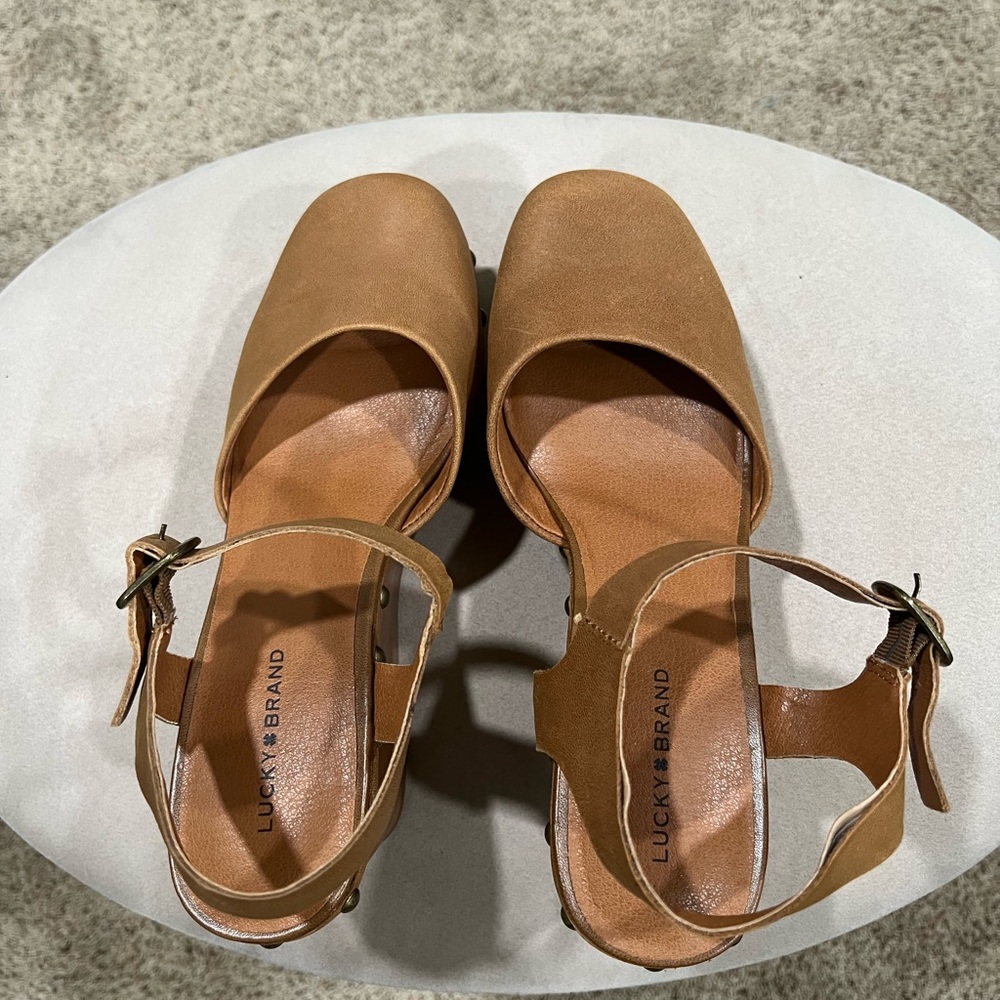Lucky Brand Zazmini Wedge Sandal - Color - Cognac - Size 9 NWOT
